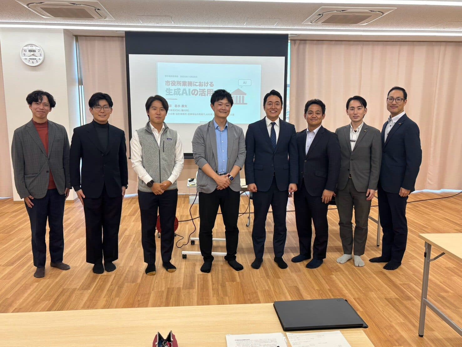 【開催レポート】若手地方議員の勉強会で「市役所業務における生成AIの活用」を講演しました