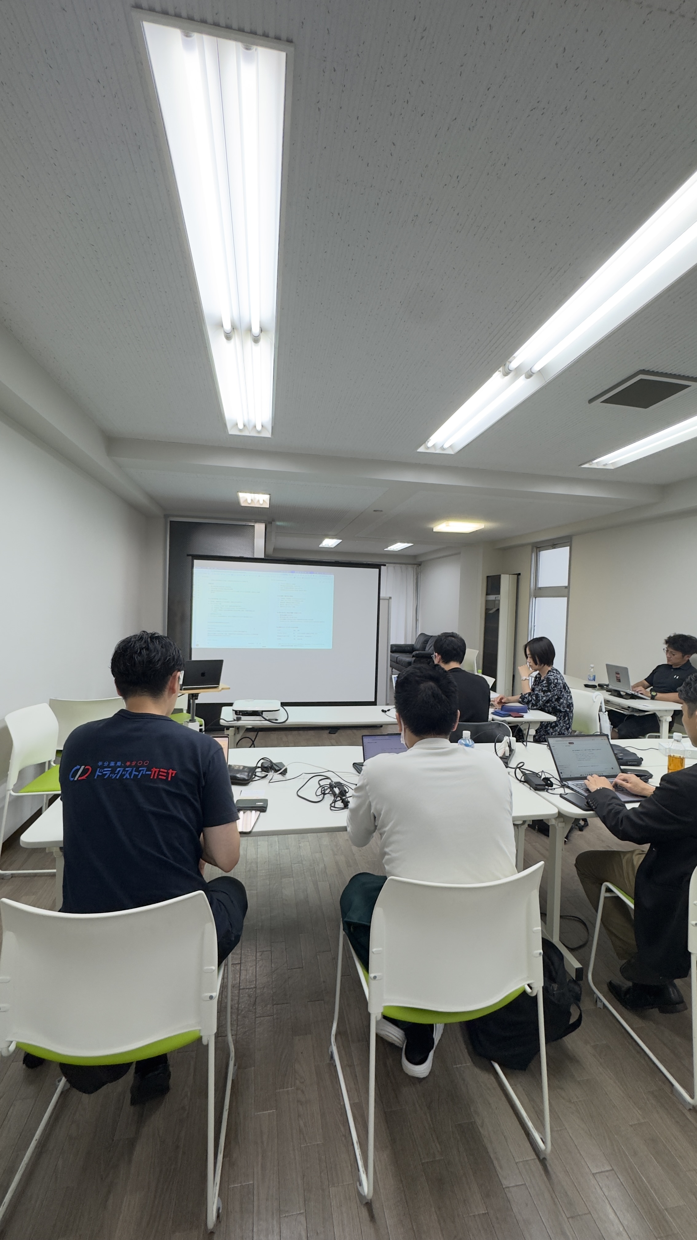 受講者の皆様がClaudeを使ってLPを制作中